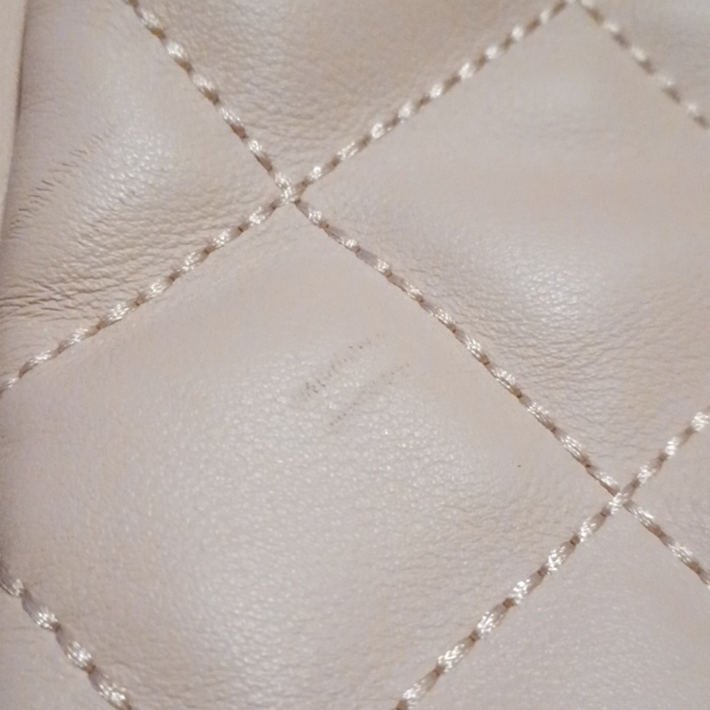 > Kate Spade Elegant Tan/pink Quilted Leather Tote Bag - Picture 9 of 16